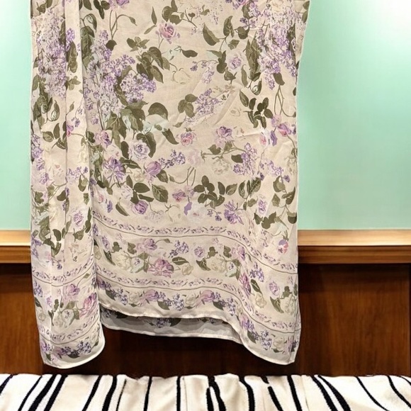 Max Studio Floral Blouse tank top SMALL - Picture 4 of 5
